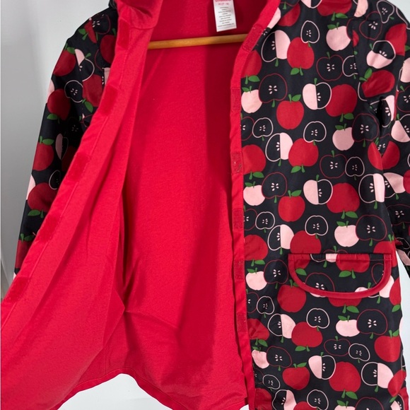 Gymboree lined raincoat with accessible zelcro closures. Apple print 7-8 Y - Picture 3 of 6